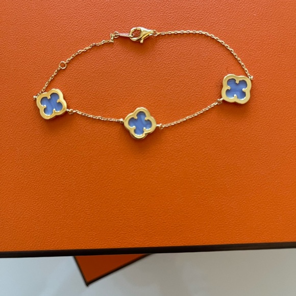 New CLOVER Bracelet 18K Gold Plated Sterling Silver - Picture 4 of 8